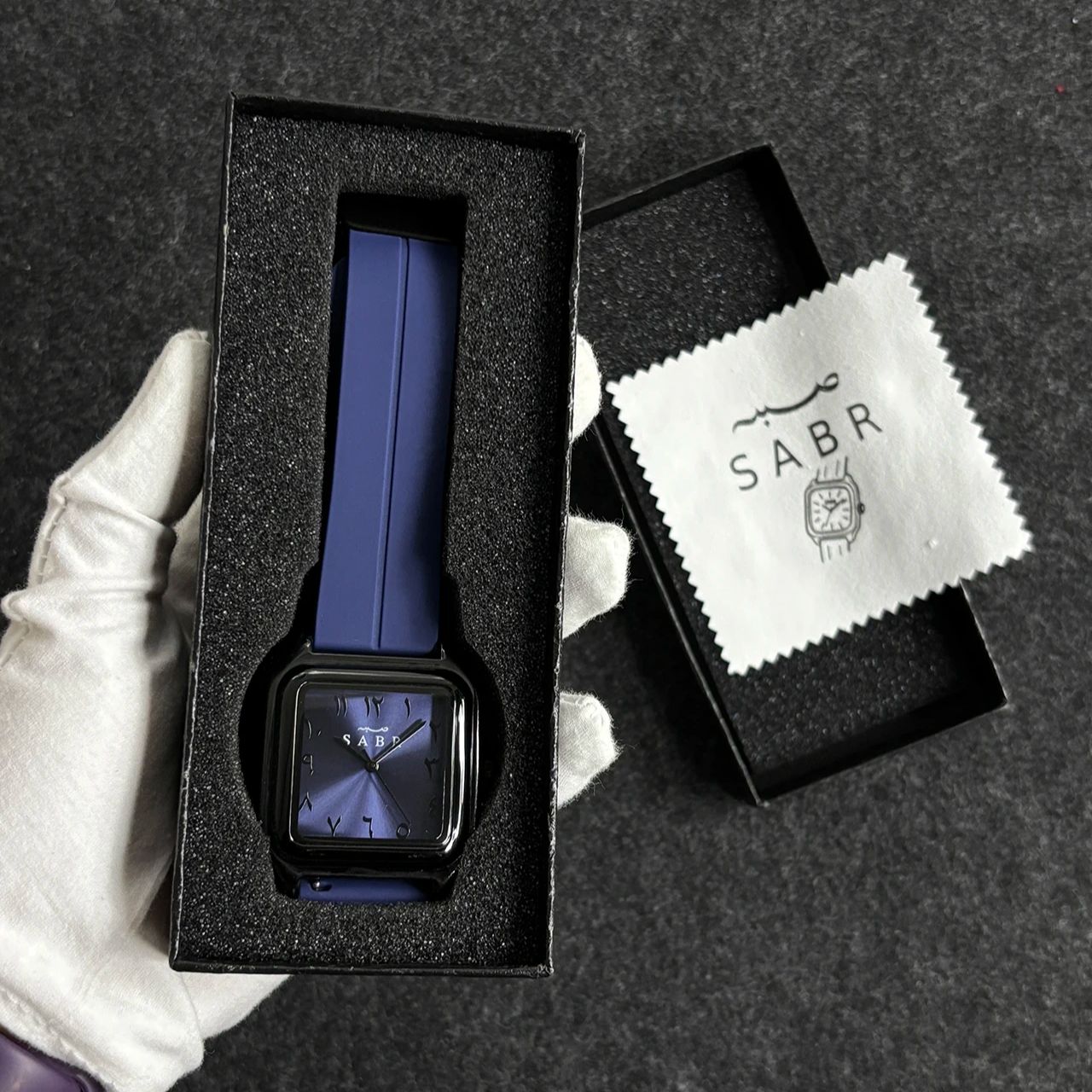 SABR Arabic Numeral Watch Men  - Cartier Watch Santos recension och pris